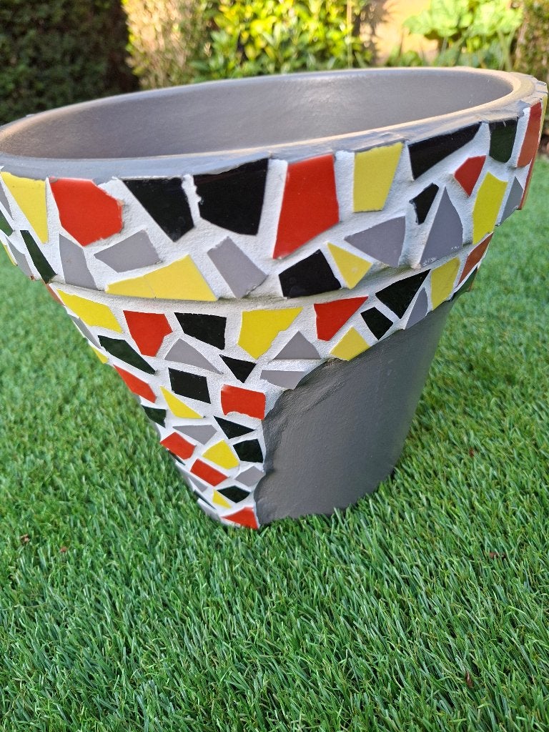 Mozaïek bewerkte terracotta bloempot, 25 tot 40 cm, Rond, Ophalen of Verzenden, Zo goed als nieuw