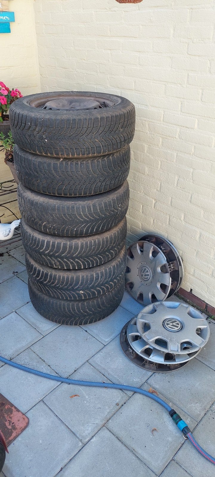Vw Caddy - 6 stalen velgen en originele wieldoppen - 195/65, 15 inch, Banden en Velgen, 195 mm, Bestelwagen