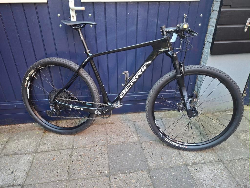 Tekoop zgan Berria sport carbon mtb maat L/19", Fietsen en Brommers, Fietsen | Mountainbikes en ATB, Zo goed als nieuw, X, Ophalen