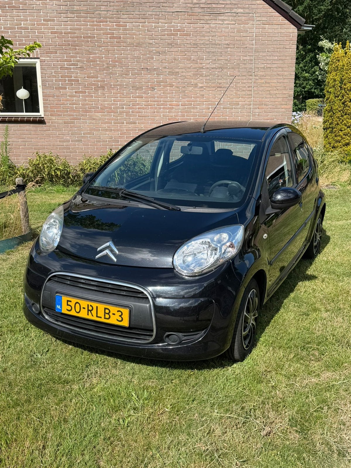 Citroën C1 1.0i 68PK 5D 2011 Zwart NIEUWE APK Apple Carplay, Voorwielaandrijving, Euro 5, Stof, Zwart