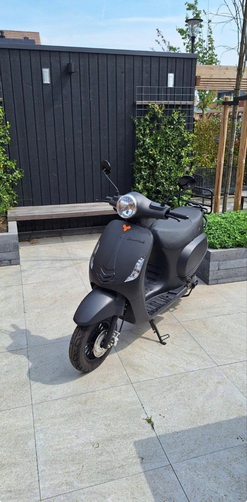 la souris sourini scooter zo goed als nieuw, Ophalen of Verzenden, Zo goed als nieuw, Benzine, Overige merken