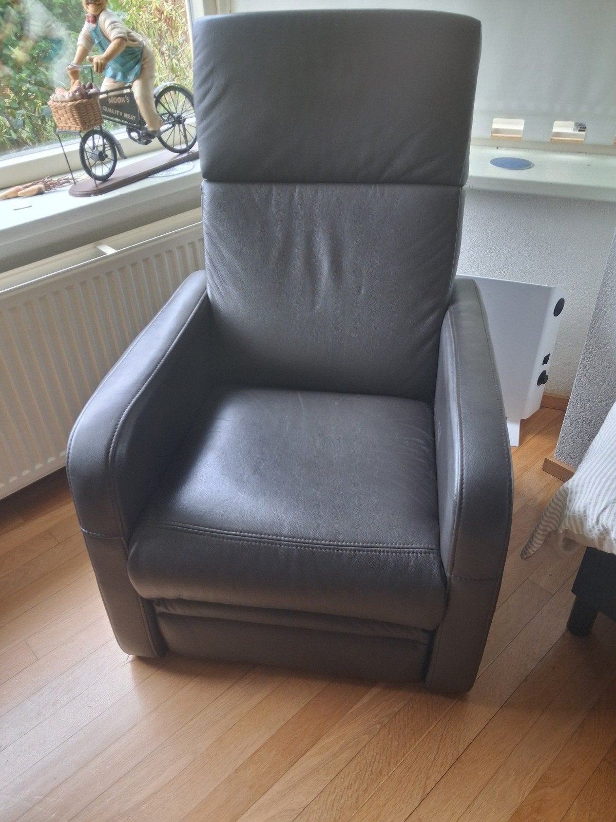 Elektrisch verstelbare relax fauteuil - Zo goed als nieuw, Huis en Inrichting, Fauteuils, Ophalen, Gebruikt, Modern, Comfort, 75 tot 100 cm