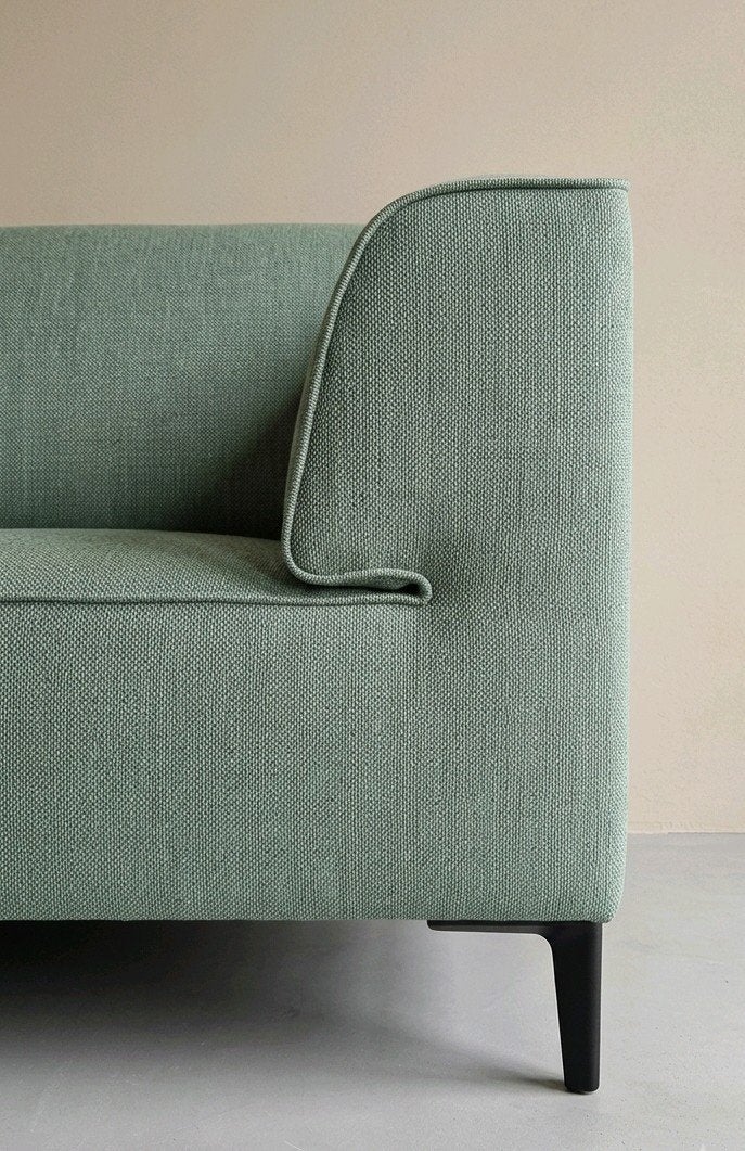 Pode Edit | 3 zitsbank | Groen | Opnieuw bekleed, Modern design refurbished Leolux Kvadrat Design on Stock Bloq, Info@andriesign.nl