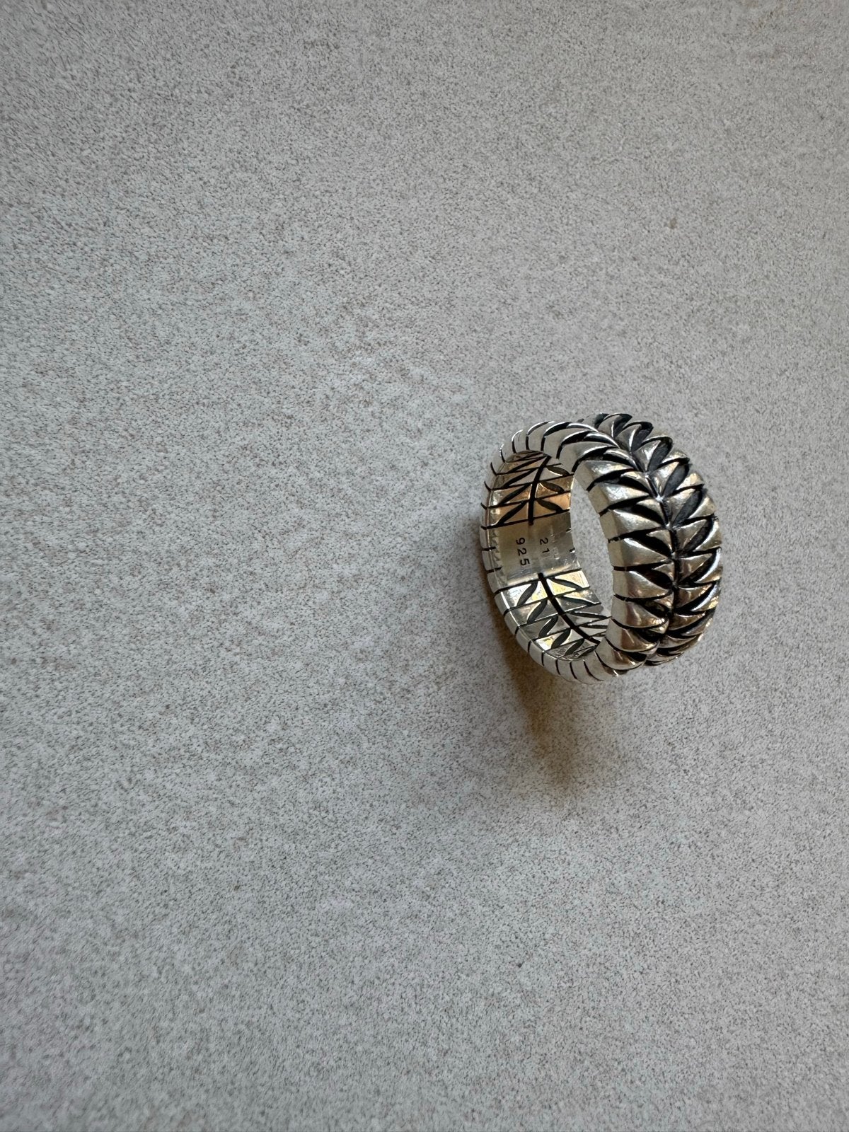 Buddha to Buddha ring 21mm, Ophalen, 20 of groter, Zo goed als nieuw, Dame of Heer