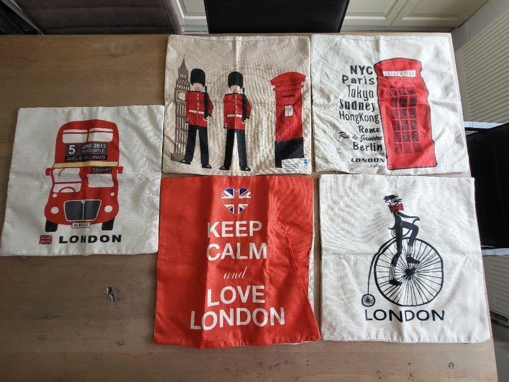 Set van 6 London kussenhoezen 42 x 42 cm, Meerkleurig, Ophalen of Verzenden, Zo goed als nieuw, Afneembare hoes