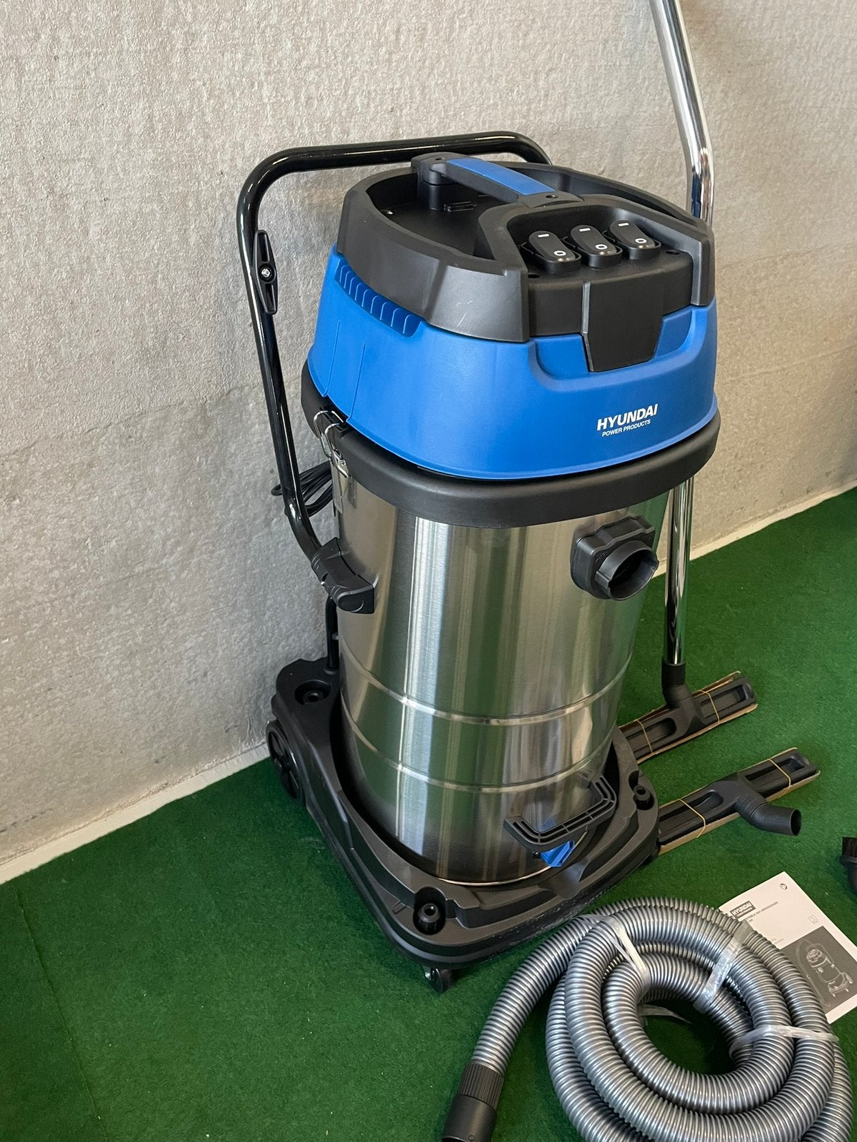 Nieuwe Hyundai 57717ff nat en droog stofzuiger,3000 watt, Ophalen, Nieuw, Hyundai, Waterstofzuiger