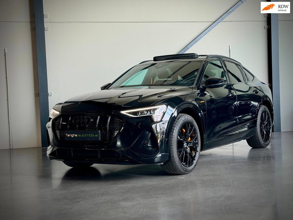 Audi E-tron Sportback 55 Black Ed, Panodak, ACC, Trekhaak, N, Auto's, Audi, Automaat, Automatische klimaatregeling, Zwart, Zwart