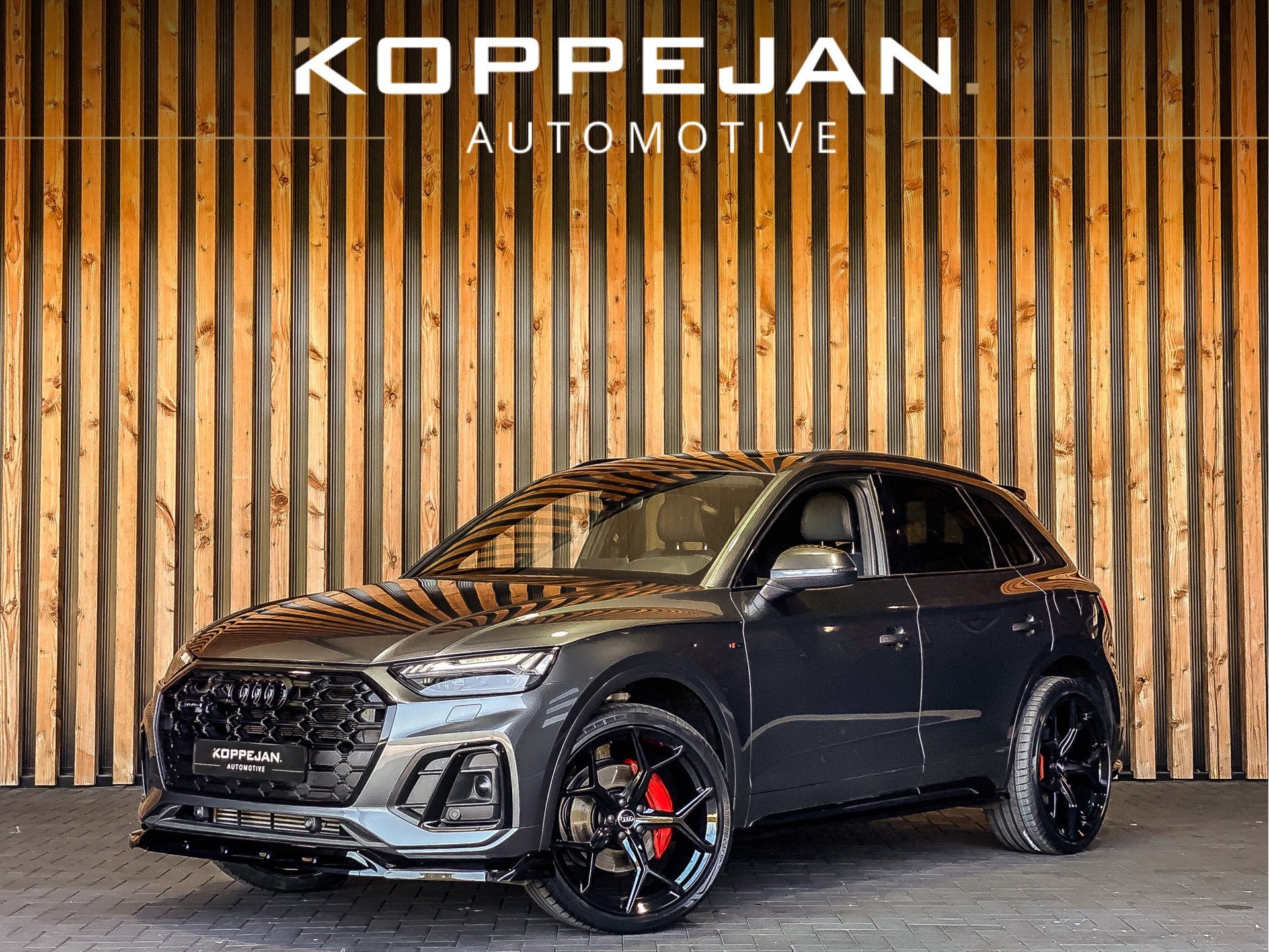 Audi Q5 299PK TFSIe S edition Competition | PANORAMADAK | TR, Automaat, Gebruikt, 4 cilinders, Origineel Nederlands