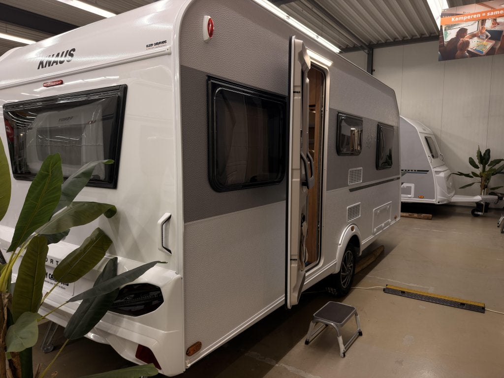 Knaus Sport 460 EU 1800 KG + Enkele Bedden, Serviceluik, Bedrijf, 5 tot 6 meter, Knaus