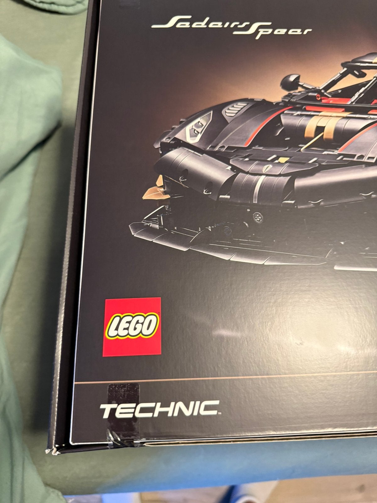 Foto 4 van Lego Koenigsegg Sadair's Spear megacar nieuw in doos