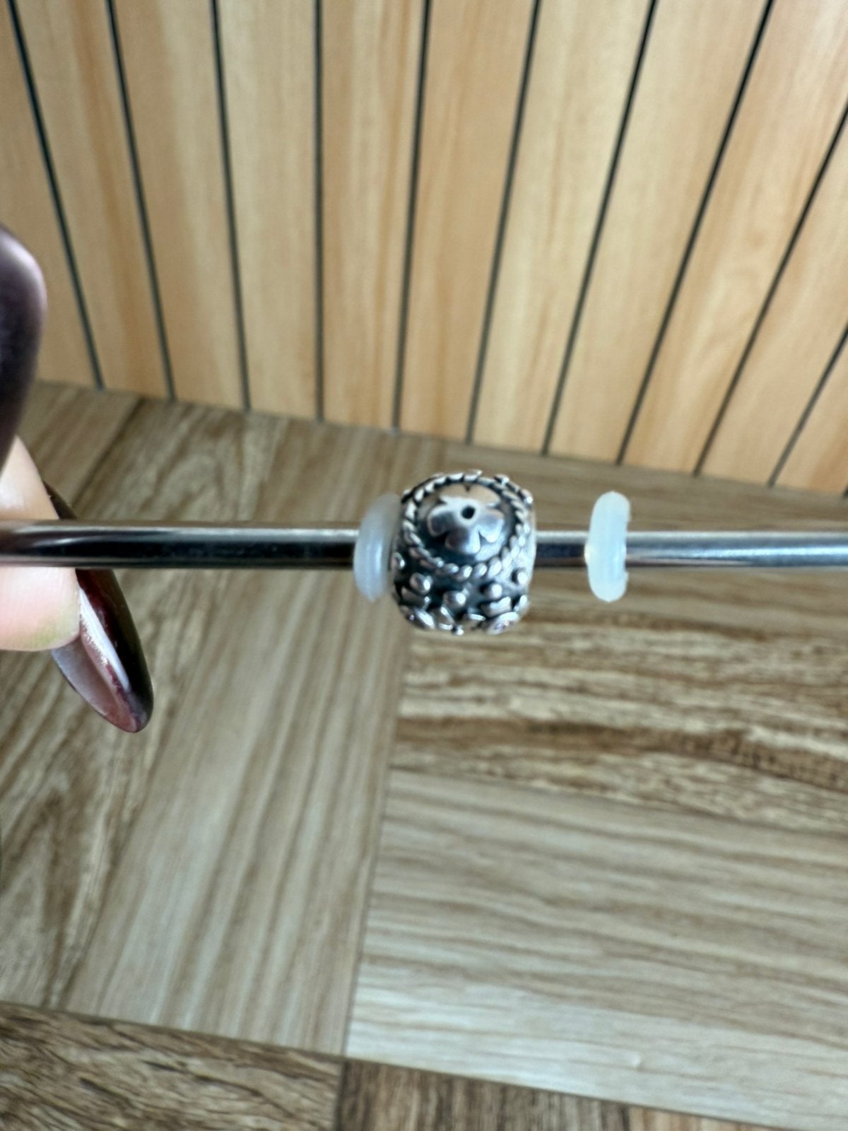 Pandora bedel bloem met roze steentje zilver, Ophalen of Verzenden, Zo goed als nieuw, Zilver, Pandora