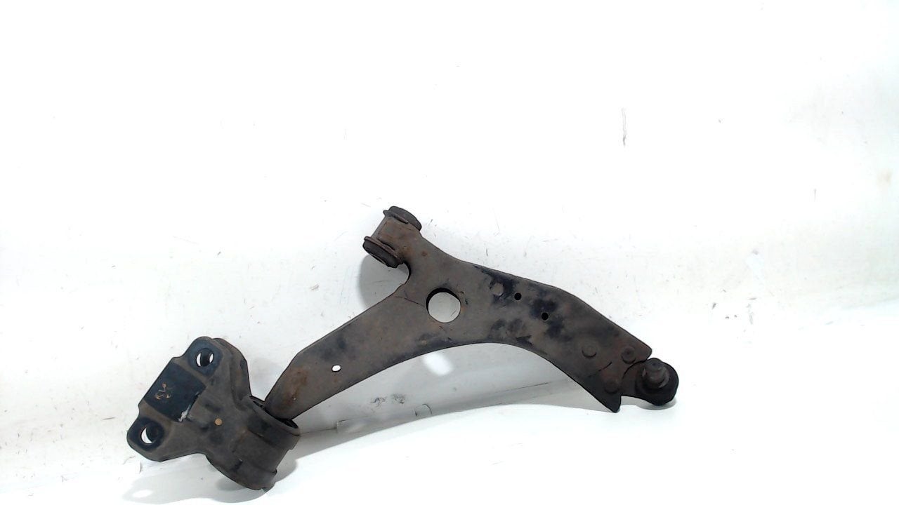 Draagarm rechts voor Ford Focus, Onderdelen@venauto.nl, Van der Ven Autorecycling B.V., Gebruikt, Ettenseweg 76, 4706 PB Roosendaal, The Netherlands