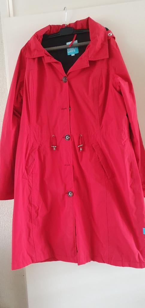 Dames regenjas rood, Kleding | Dames, Jassen | Zomer, Ophalen, Zo goed als nieuw, Maat 46/48 (XL) of groter, Rood