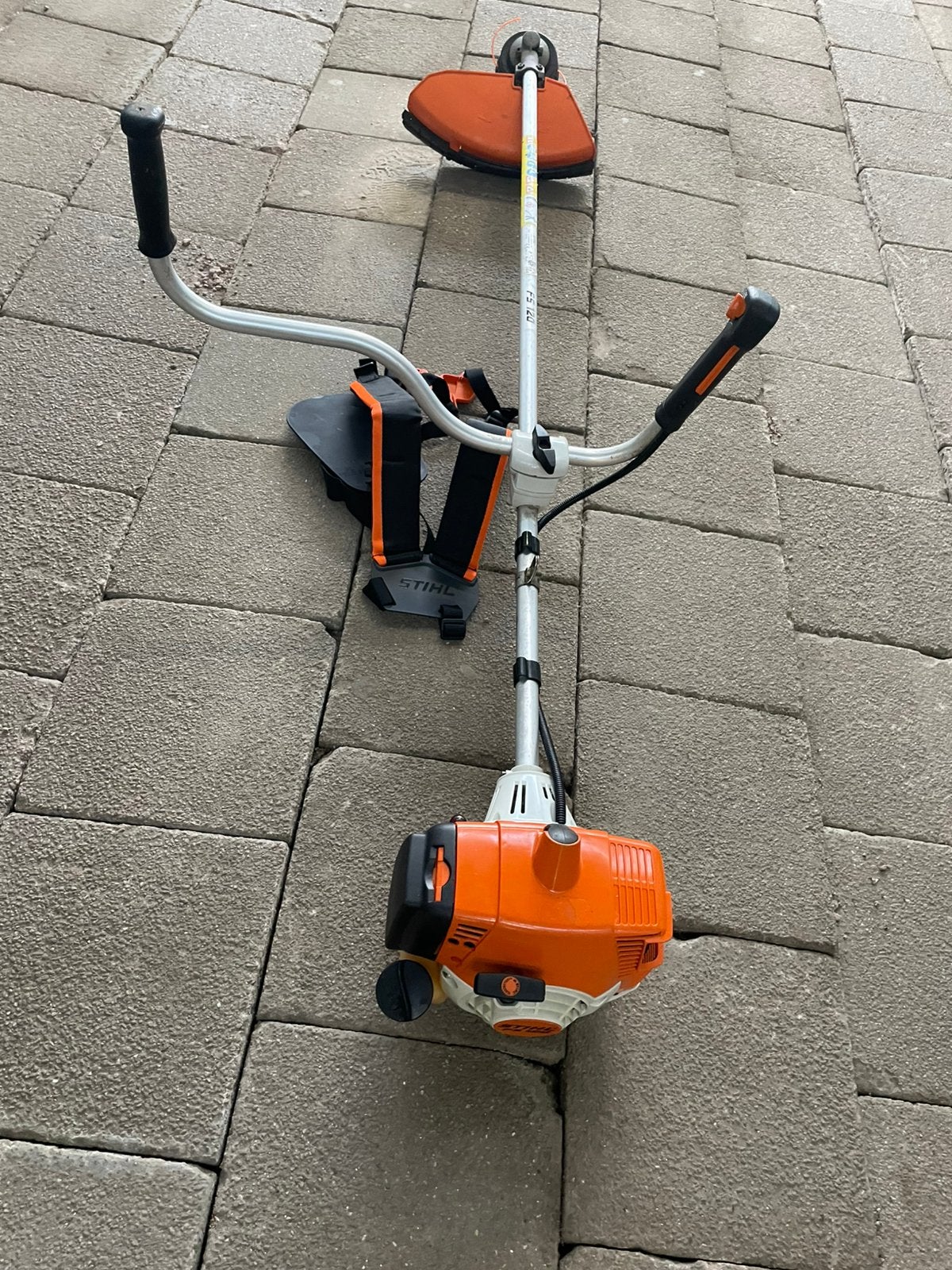 Stihl bosmaaier FS 120,weinig gebruikt, Ophalen, Zo goed als nieuw, Benzine