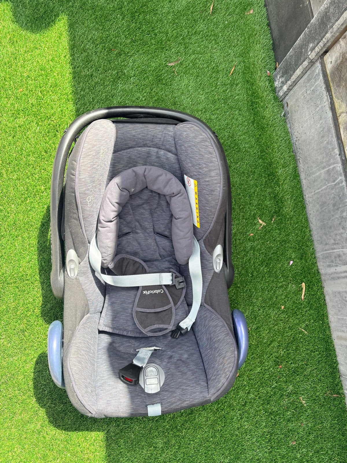 Maxi-Cosi Cabriofix autostoel - Zo goed als nieuw, Ophalen, Autogordel, Zijbescherming, Zo goed als nieuw
