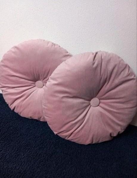 Roze ronde velvet kussens, Ophalen of Verzenden, Zo goed als nieuw, Roze, Rond
