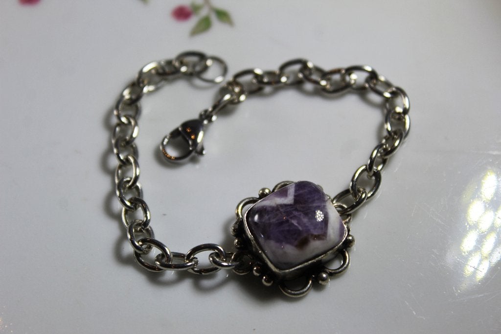 Stevige armband met amethist steen, Overige materialen, Paars, Ophalen of Verzenden, Zo goed als nieuw