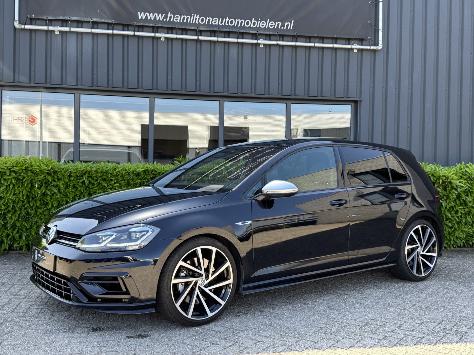 Volkswagen Golf 7,5 R Performance 2.0 TSI 301pk 4Motion DSG, Automaat, 1525 kg, Gebruikt, Zwart