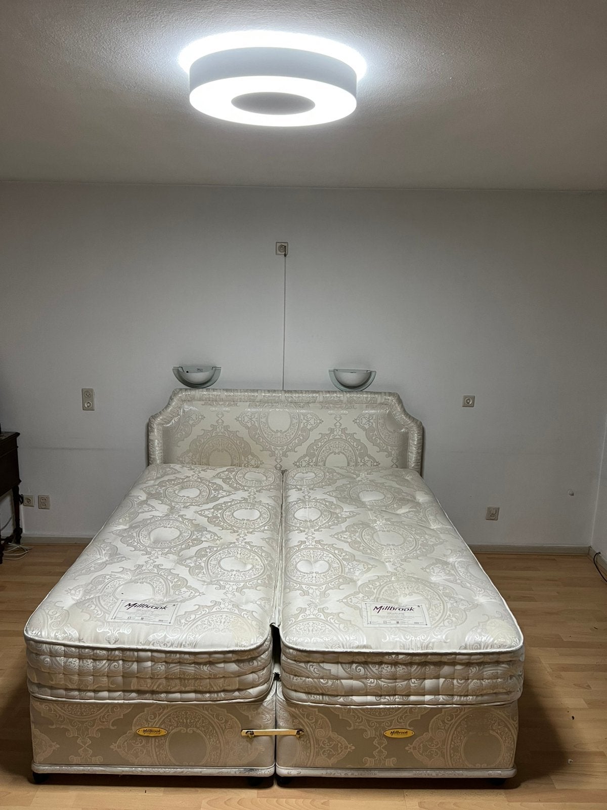 luxueus Lymington Milbrook kingsize bed, Huis en Inrichting, Ophalen, Zo goed als nieuw, Tweepersoons
