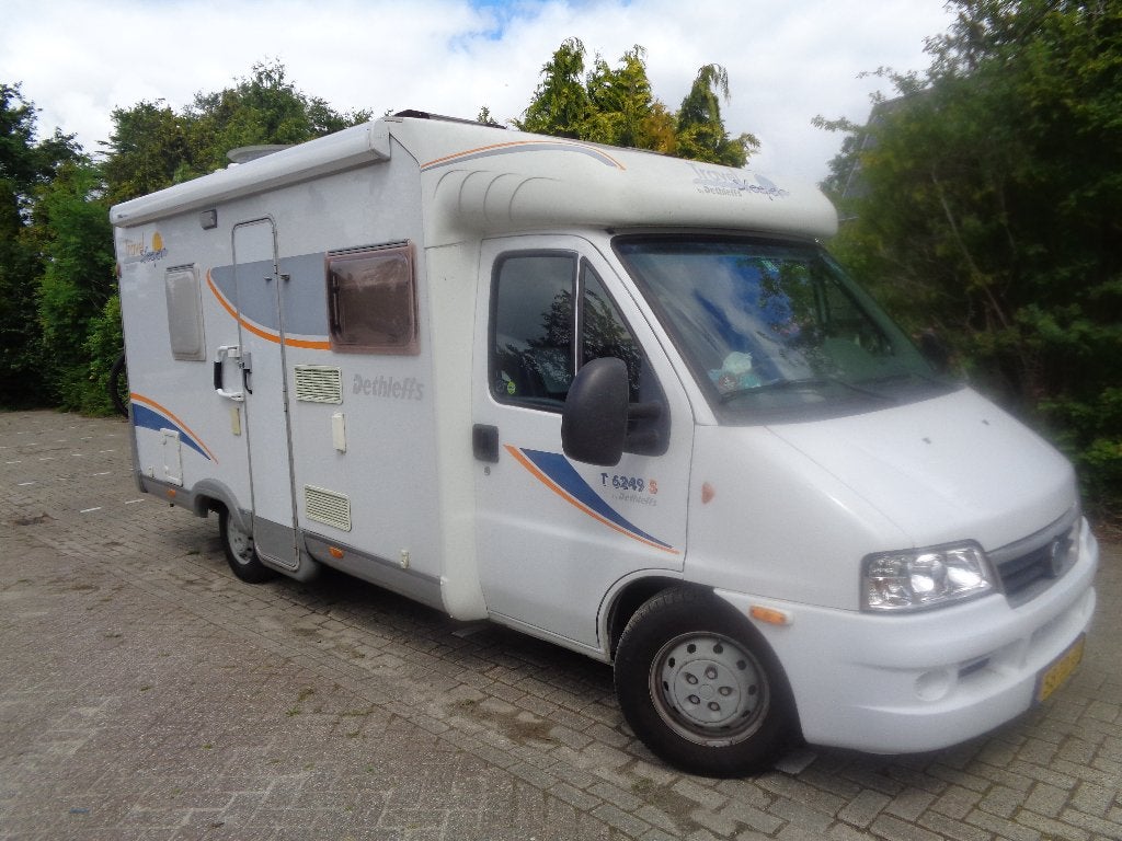 camper, Buitenlamp, Koelkast, Ringverwarming, Fiat
