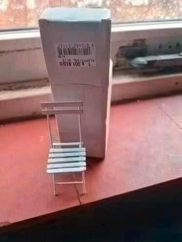 Reutter Miniatuur Klapstoel Wit Metaal, Ophalen of Verzenden, Nieuw