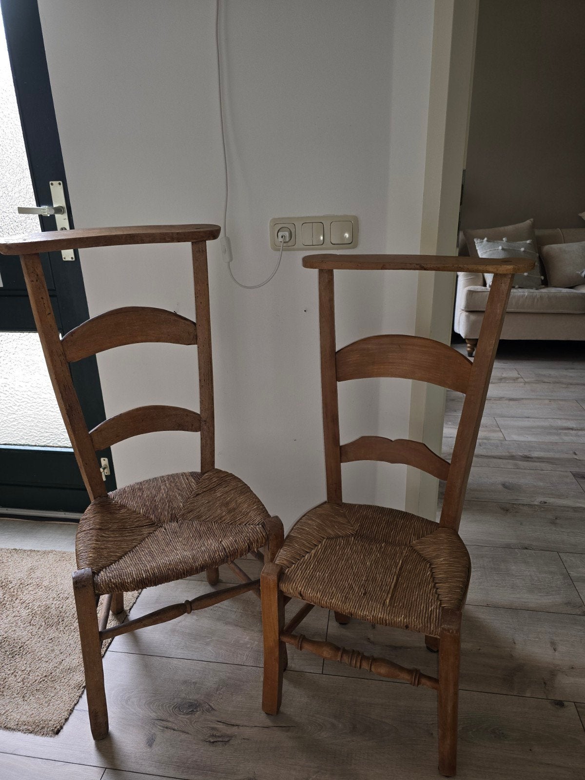 antieke bidstoel met biezen zitting / vintage - set van 2, Antiek en Kunst, Ophalen of Verzenden