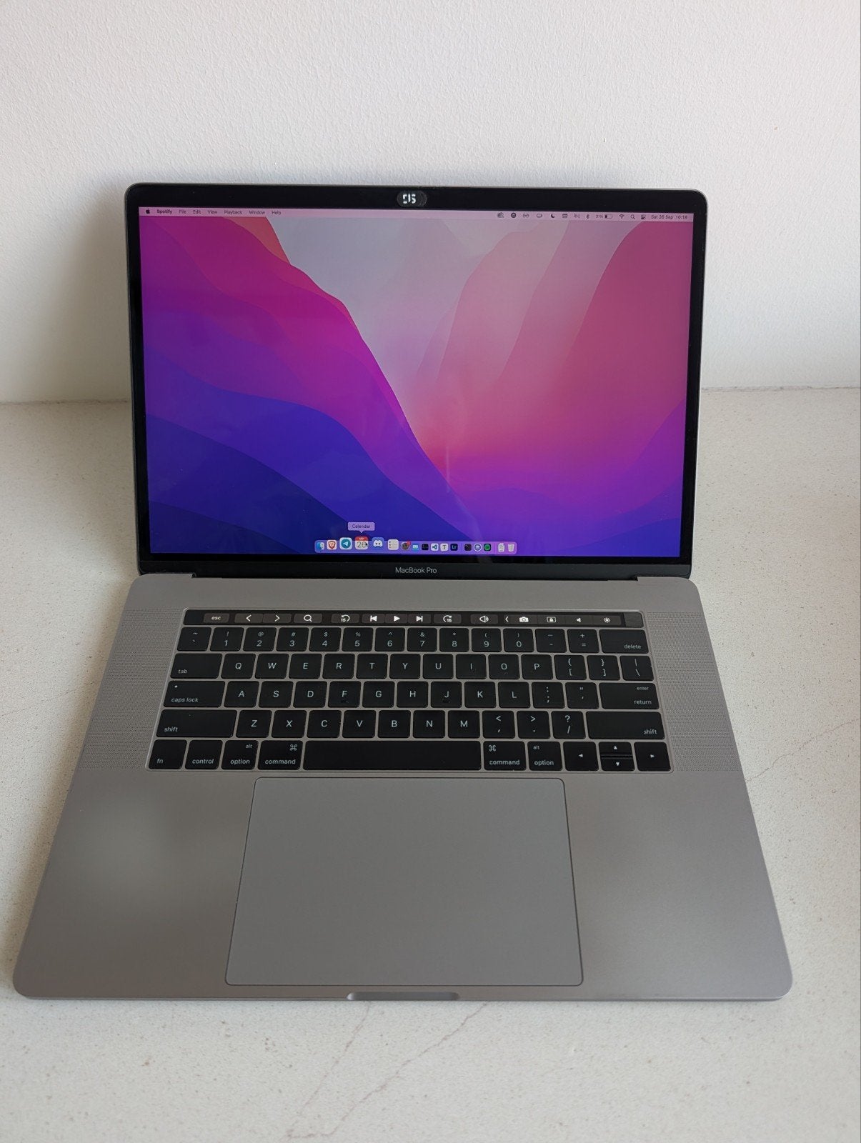 MacBook Pro (15", i7, touch bar, 16GB, 256GB, dec 2016)