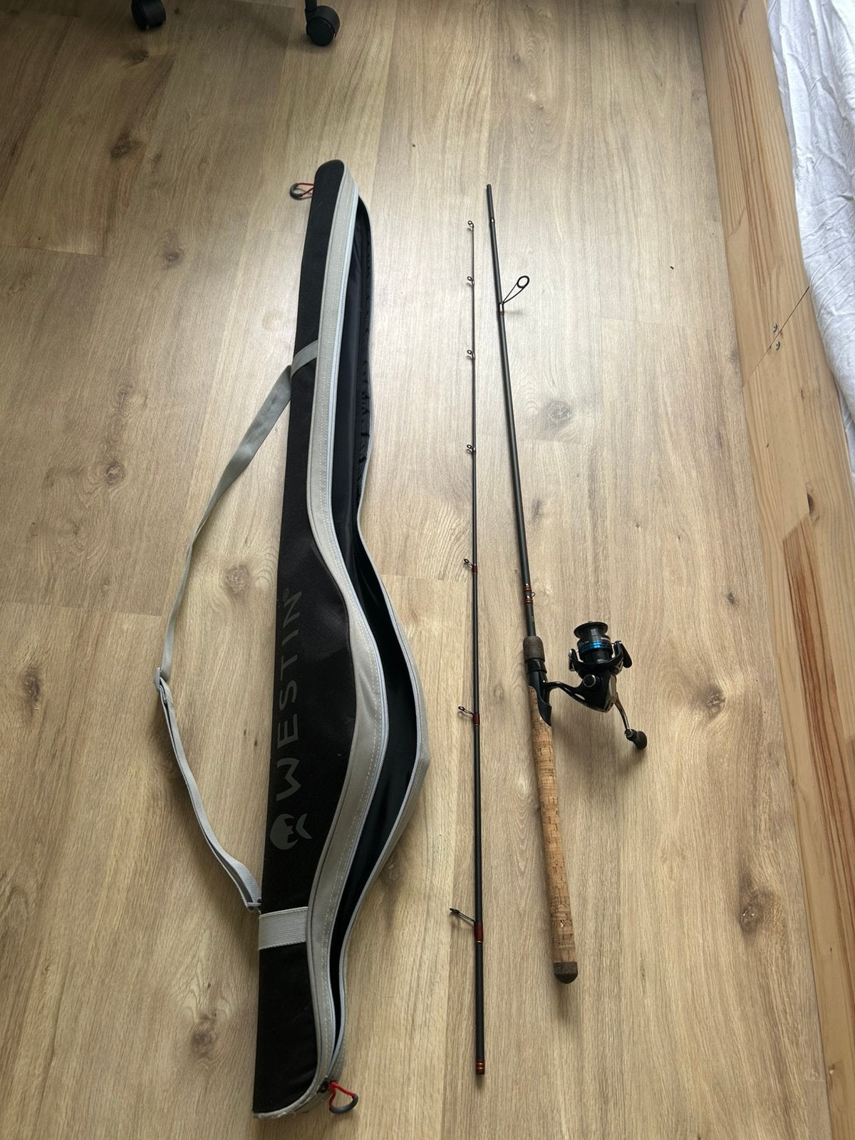 Spro ridge classix spin 10-30g (240 cm) met molen., Watersport en Boten, Hengelsport | Roofvissen, Ophalen of Verzenden