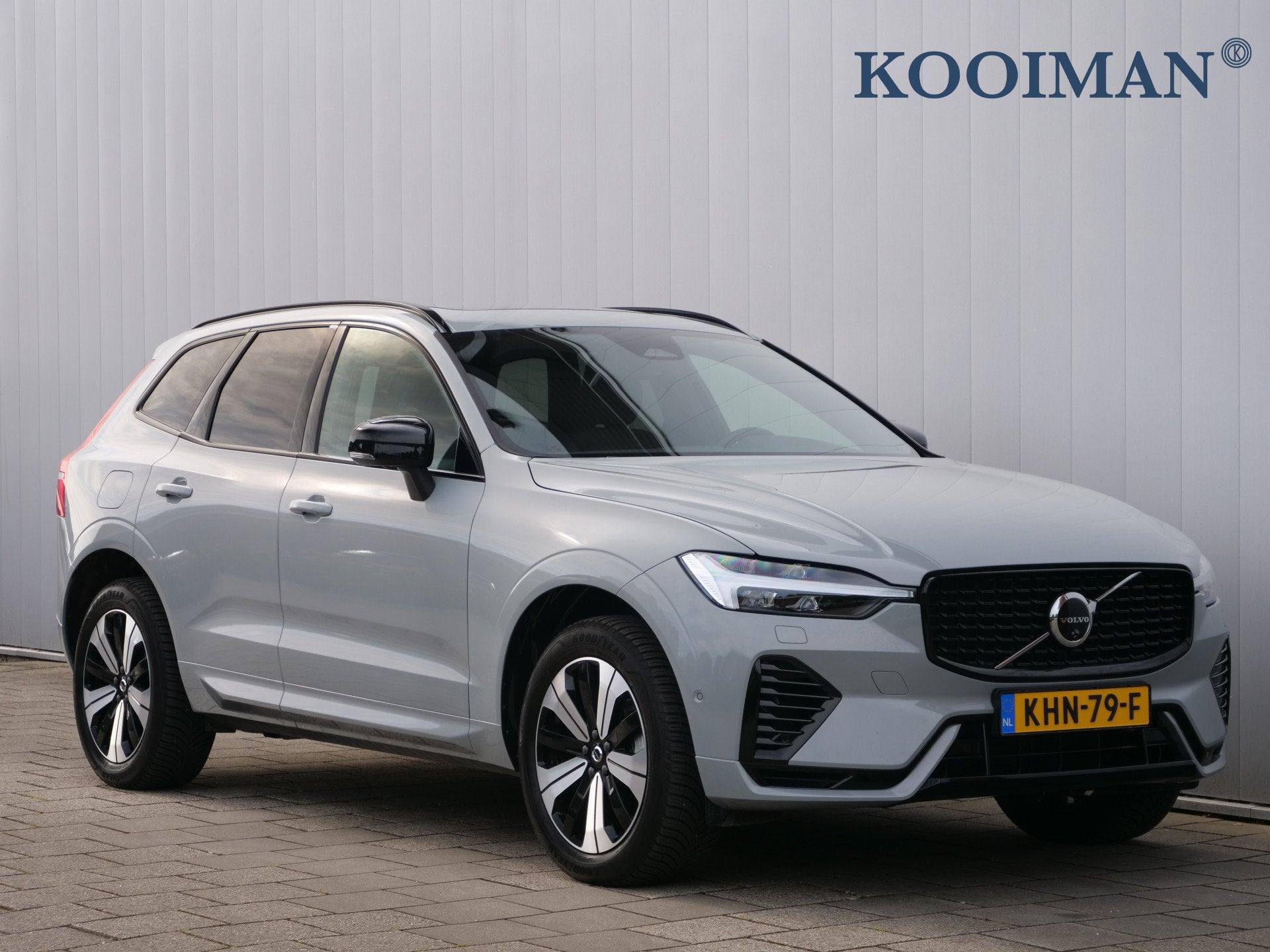 Volvo XC60 2.0 T6 350Pk Plug-in hybrid AWD Plus Dark Pano-da, Automaat, 145 pk, 4 cilinders, 1969 cc