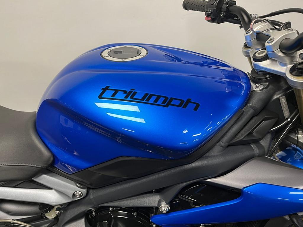 ⭐️⭐Hele mooie Triumph STREET TRIPLE 675 2013⭐️⭐, 675 cc, Motorrijbewijs A, Bedrijf, Meer dan 35 kW