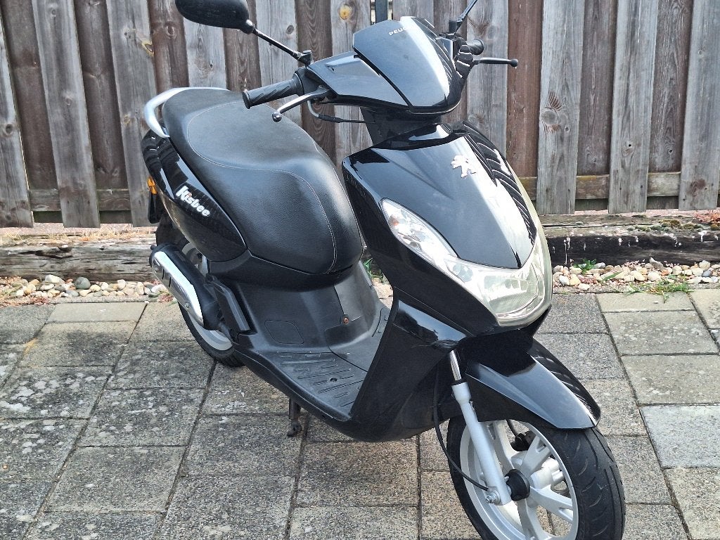 kisbee snor bj 2015, Ophalen, Gebruikt, Benzine, Peugeot