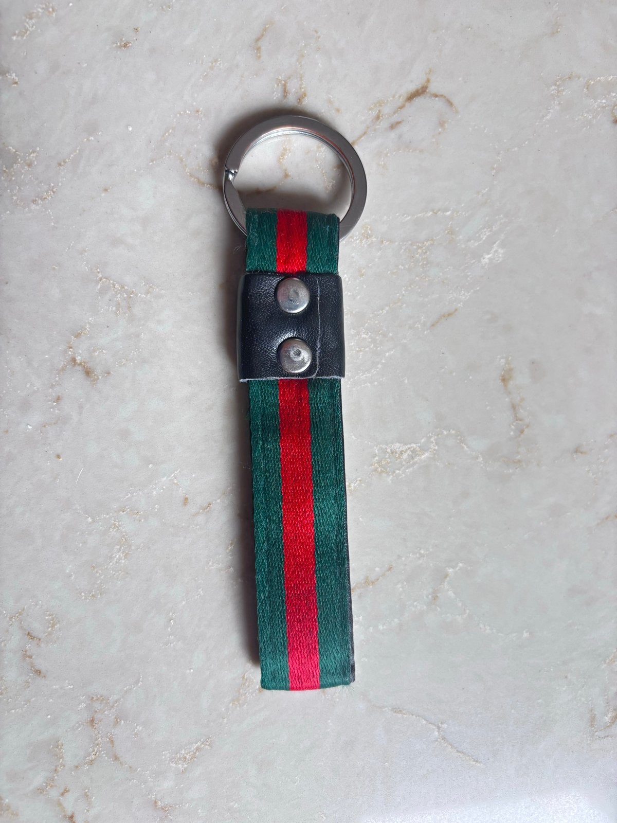 Gucci Sleutelhanger Groen Rood Nieuw Chic, Ophalen of Verzenden, Nieuw, Merk
