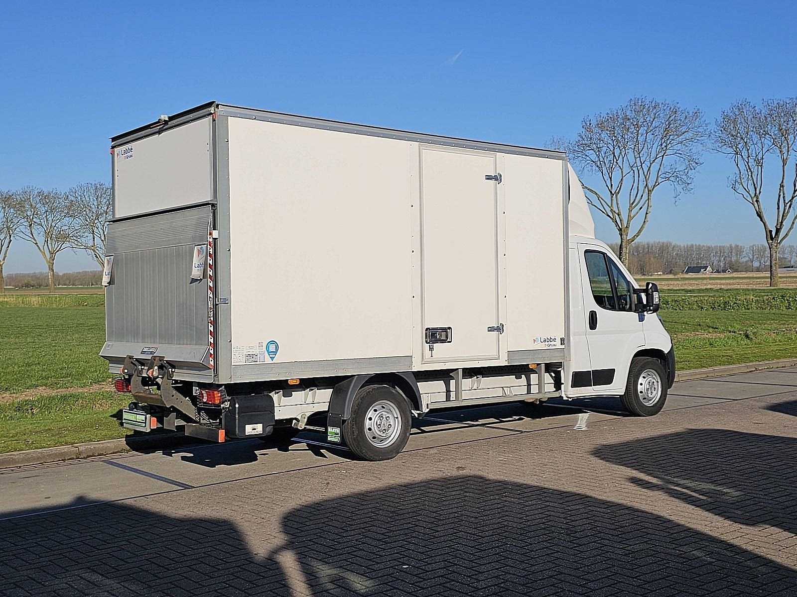 CITROEN JUMPER 2.2 bakwagen laadklep!, Gebruikt, Citroën, Wit, Bedrijf