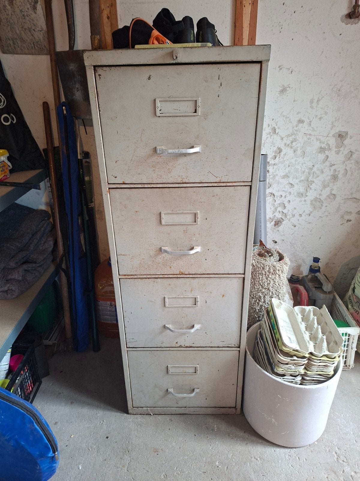 Metalen archiefkast met 4 laden - Gebruikt, Huis en Inrichting, Kasten | Roldeurkasten en Archiefkasten, Ophalen, Gebruikt
