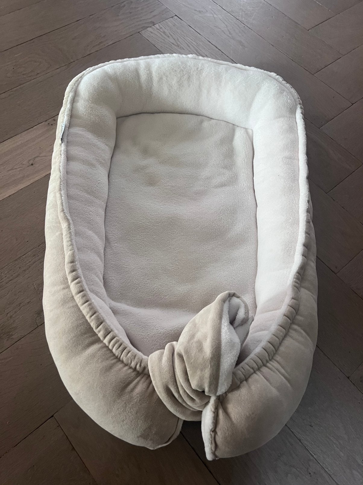 Babynestje van Lovelies, Ophalen of Verzenden, Zo goed als nieuw, Overige typen