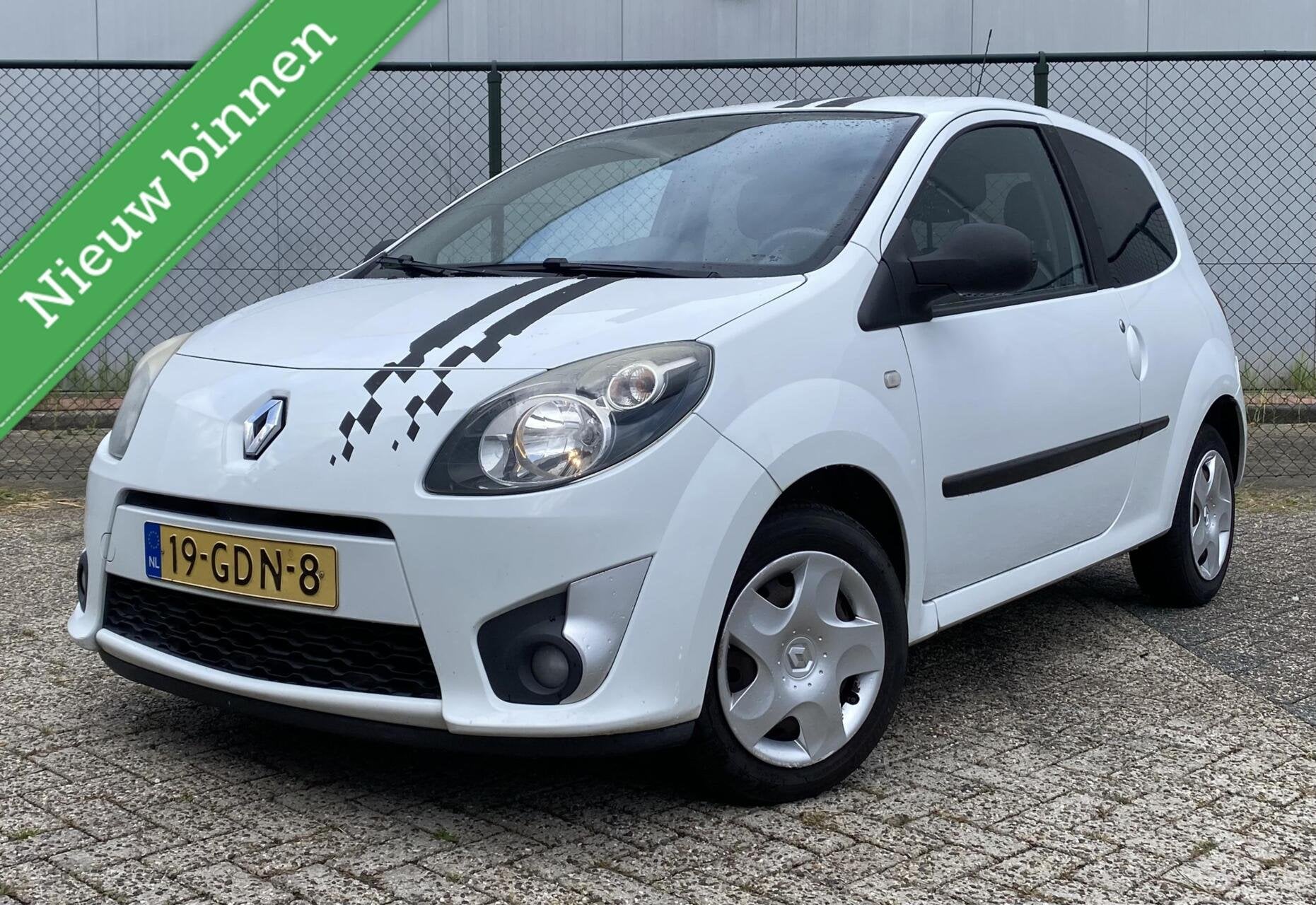 Renault Twingo 1.2 Dynamique | APK = 14-6-2027, Voorwielaandrijving, Gebruikt, 31 €/maand, 4 cilinders
