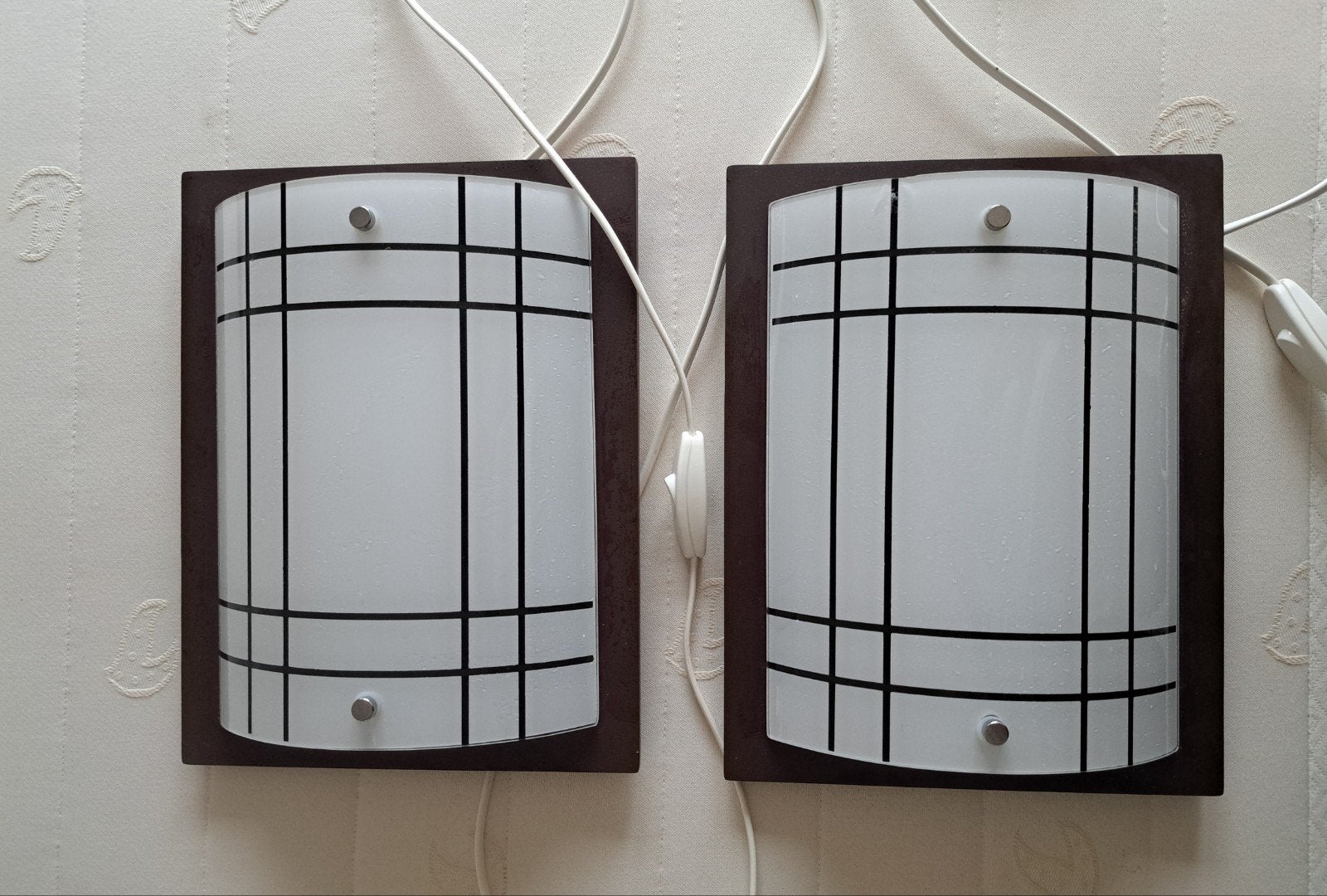 Set van 2 wandlampen met melkglas en donkerhouten frame, Ophalen, Meerkleurig, Overige fittingen, Overige merken