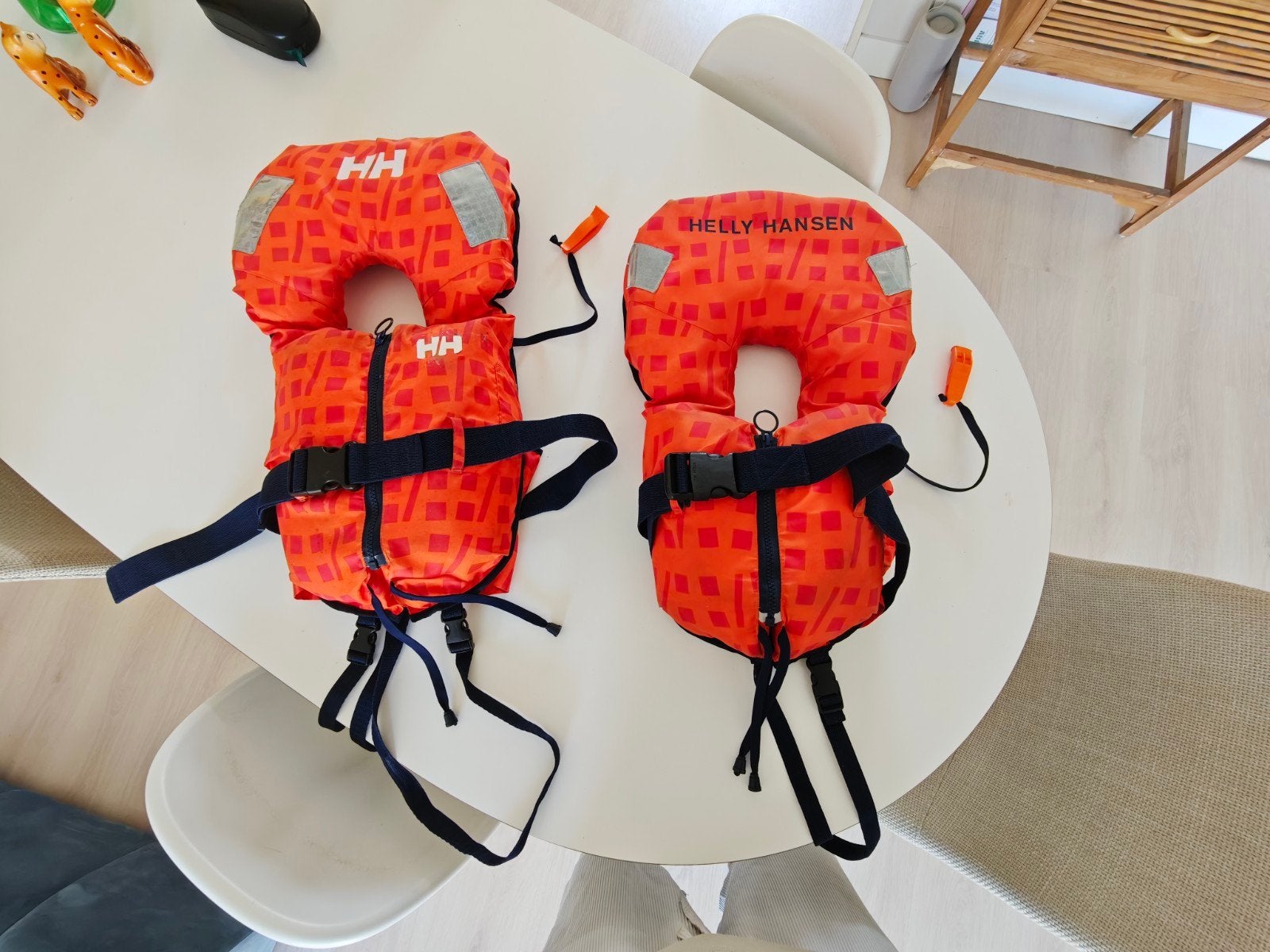 Helly Hansen reddingsvesten voor kinderen (2 stuks), Ophalen, Gebruikt