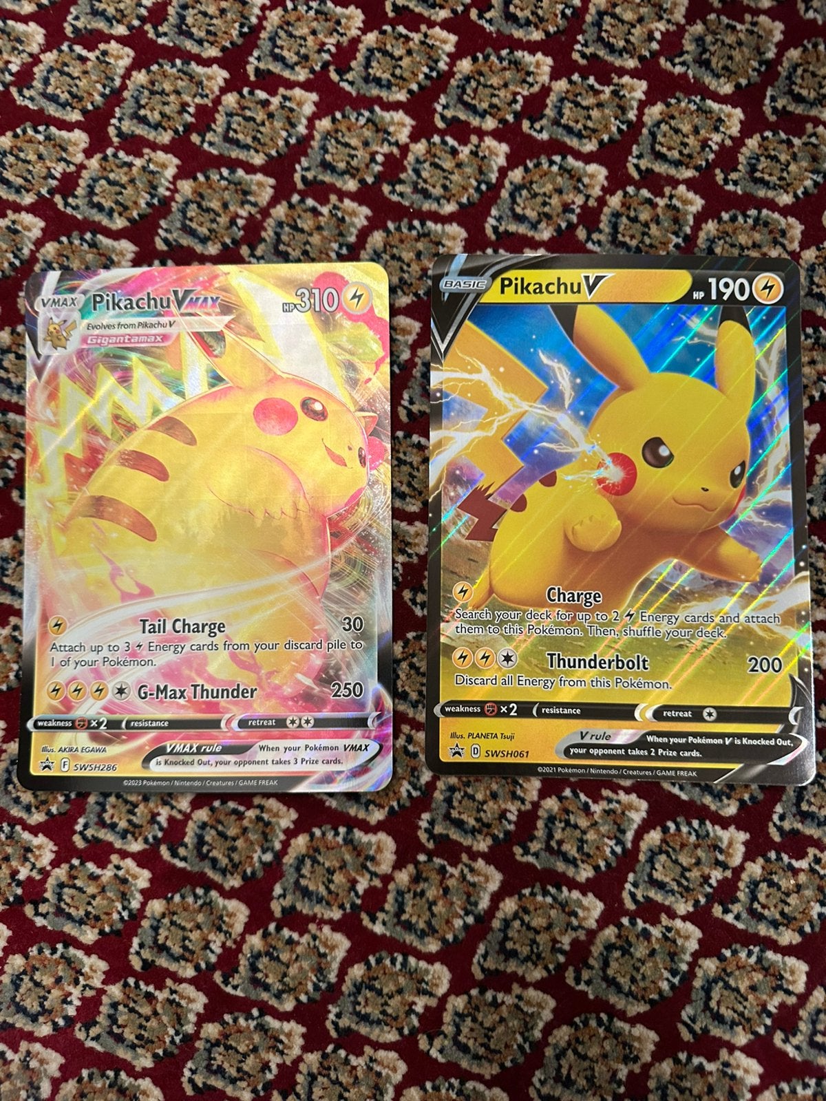 Pikachu Vmax & pikachu V jumbo kaarten nieuw, Ophalen of Verzenden, Nieuw, Meerdere kaarten, Foil