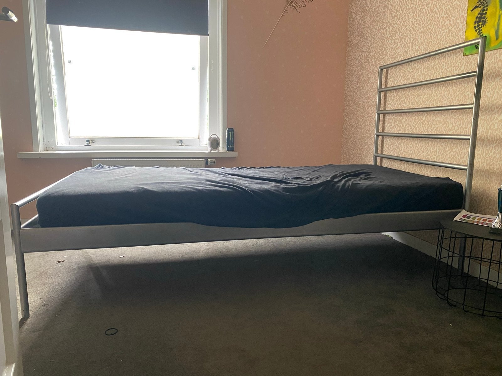 Stijlvol metalen bedframe met lattenbodem 90x200 cm, Huis en Inrichting, Ophalen, Gebruikt, Tweepersoons, 140 cm
