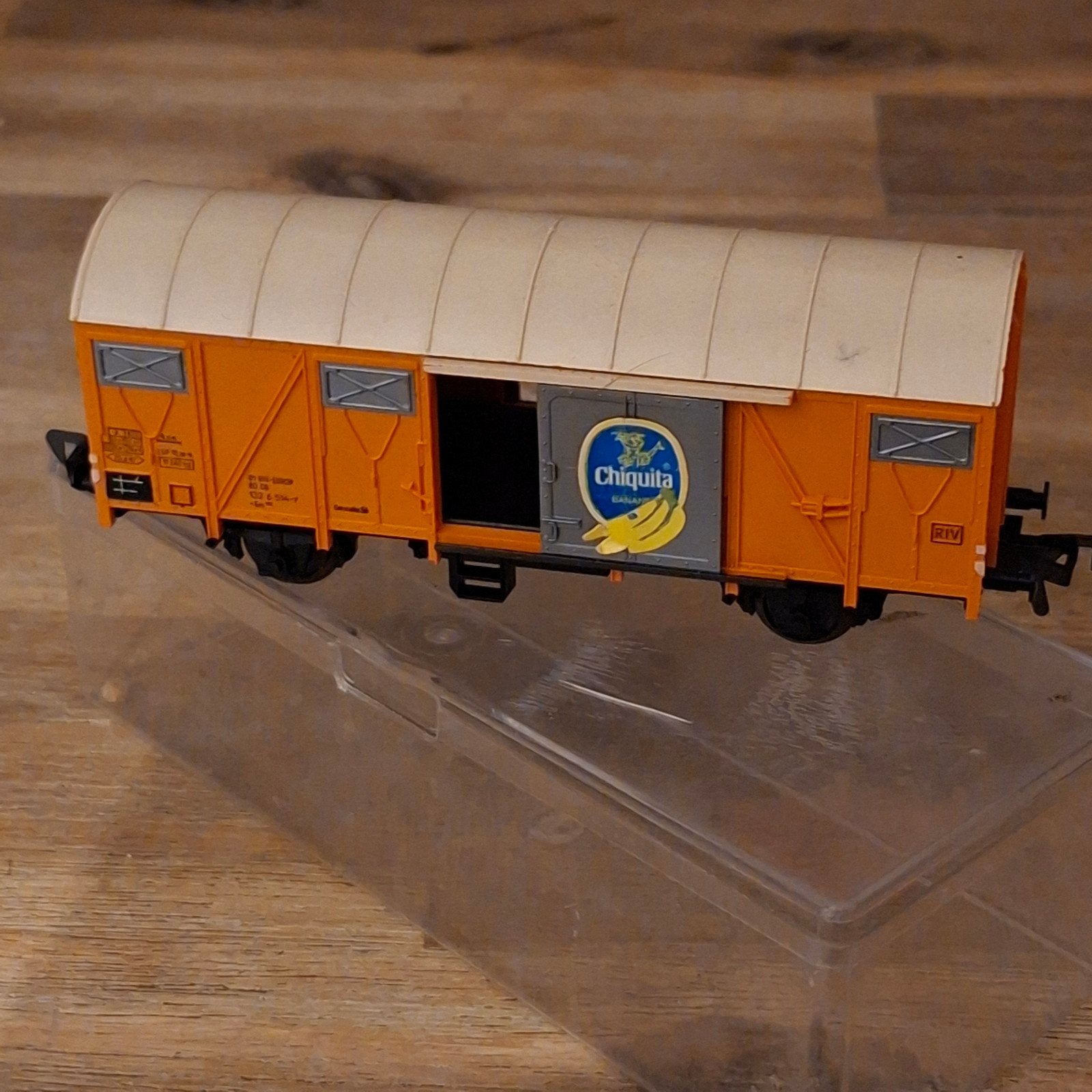 50 jaar oude Fleischmann Chiquita wagon 5331, Gelijkstroom, Fleischmann, Wagon, Ophalen of Verzenden