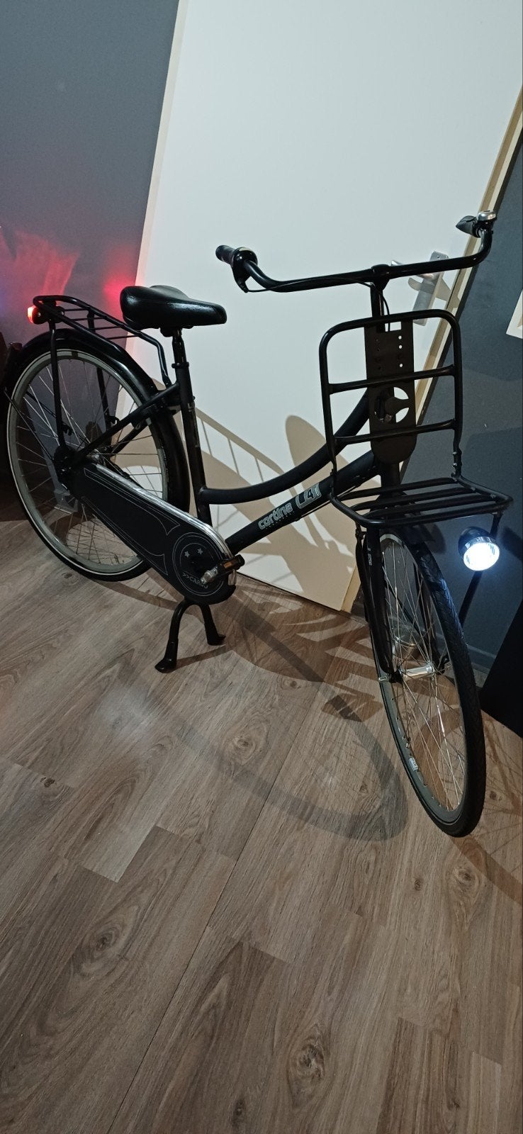 Cortina U4 Transportfiets 7V Zwart 28" D51 Dames fiets, Versnellingen, Zo goed als nieuw, 50 tot 53 cm, Trommelrem