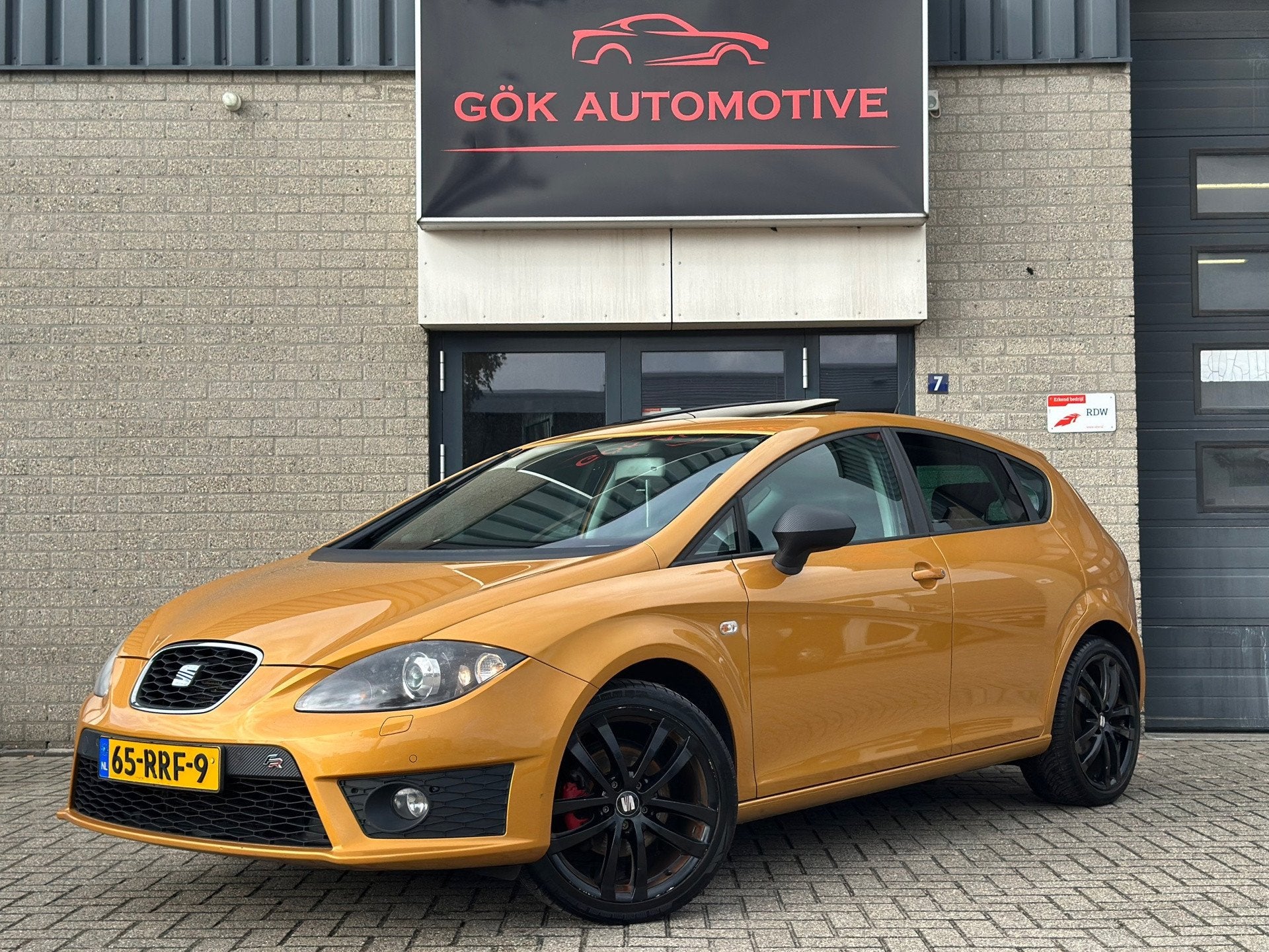 SEAT León