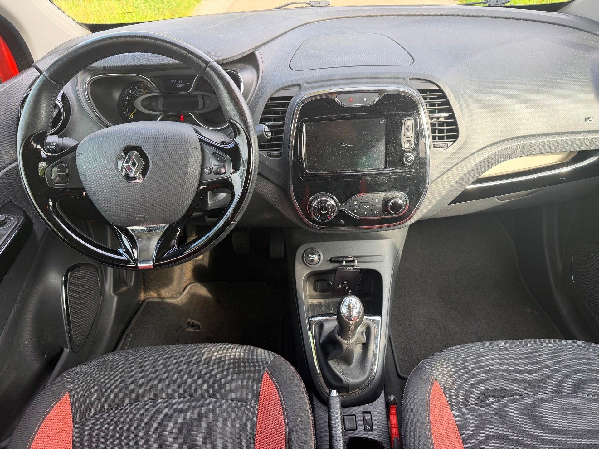 Foto 3 van Renault Captur 0.9 TCe Dynamique Airco APK 09-2027 NAP
