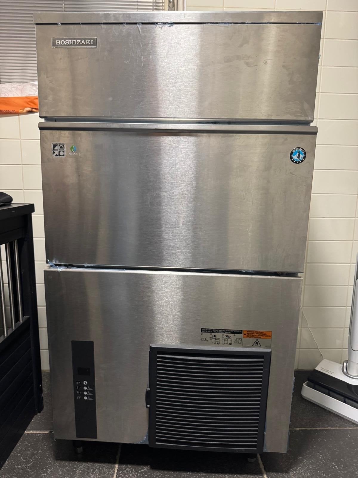 Hoshizaki IM-100NE-HC IJsblokjesmachine, Zakelijke goederen, Horeca | Keukenapparatuur, Koelen en Vriezen, Nieuw zonder verpakking
