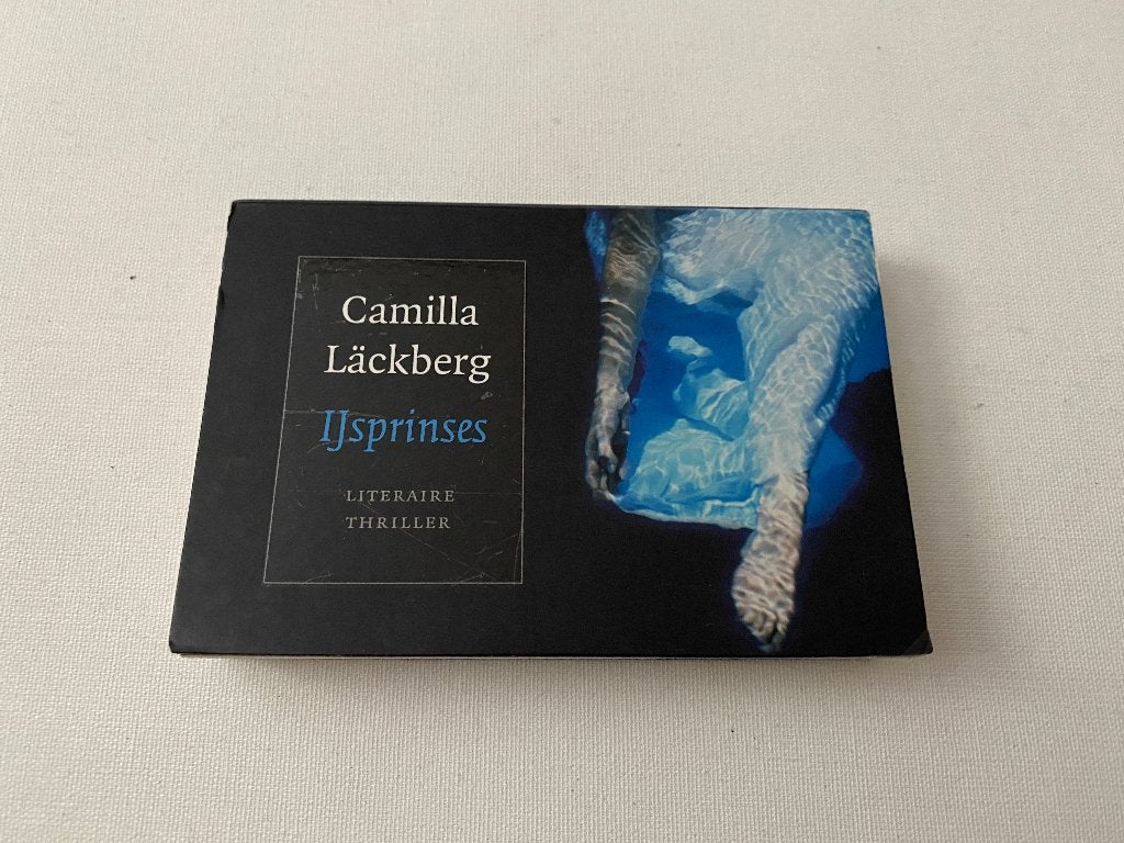Nr 30 Camilla Lackberg - Ijsprinses, Boeken, Ophalen of Verzenden, Gelezen