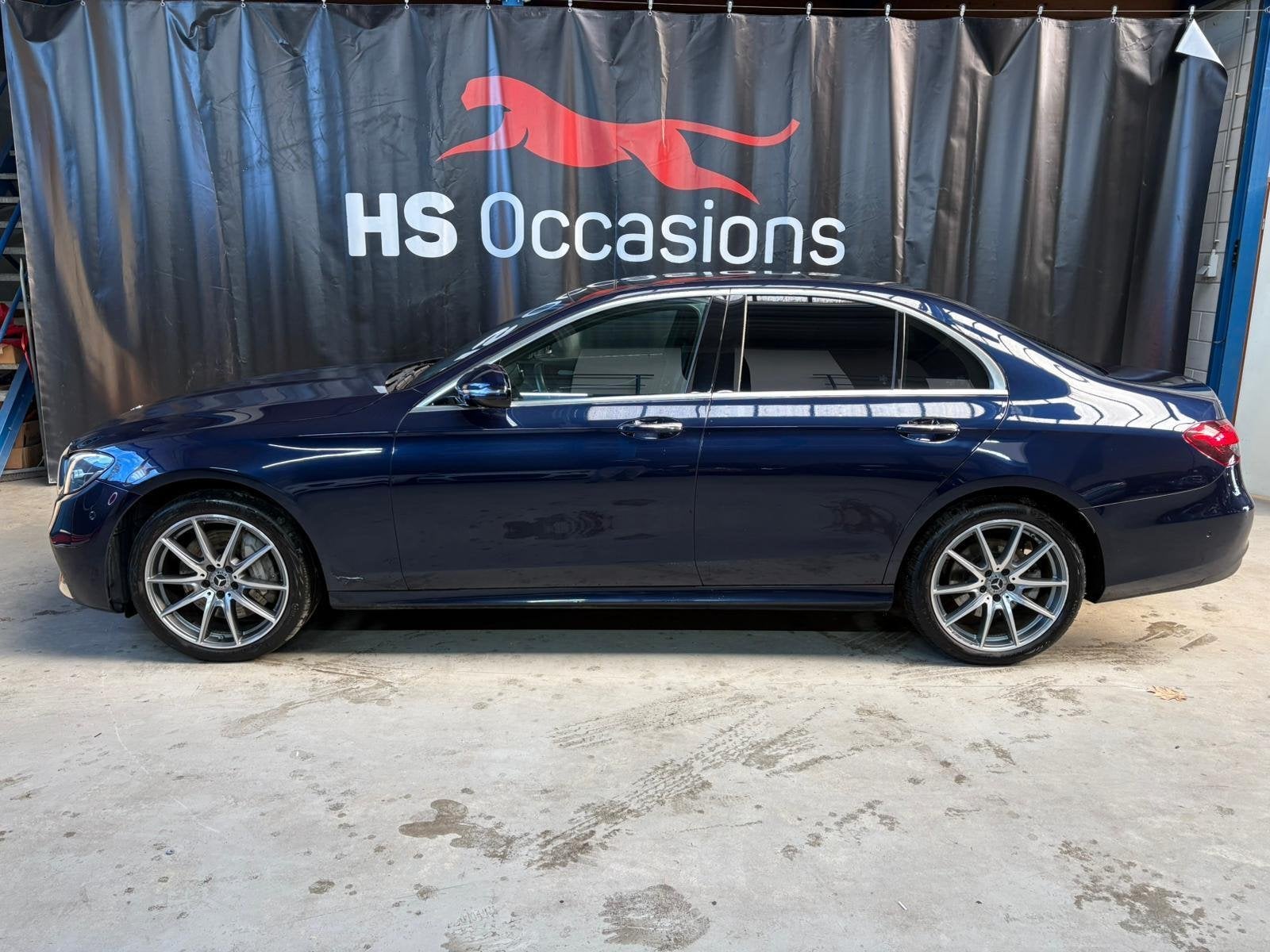 Mercedes E-klasse 300 e 4MATIC AMG,cruise,nap,camera, Auto's, Automaat, Gebruikt, 4 cilinders, Leder en Stof