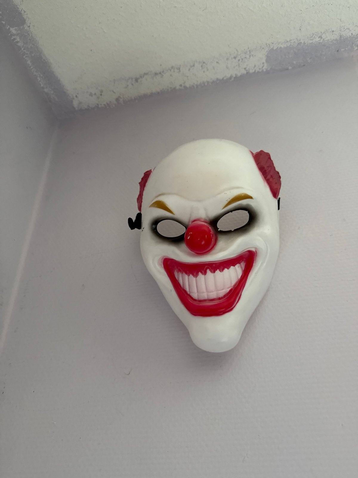 Griezelige clown masker - Perfect voor Halloween!, Hobby en Vrije tijd, Ophalen, Gebruikt, Feestartikel, Halloween of Griezel