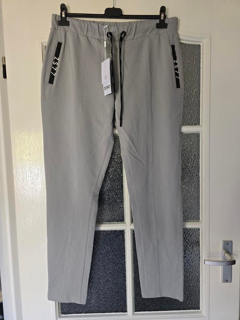 Nieuwe broek zoso xl grijs, Kleding | Dames, Broeken en Pantalons, Maat 46/48 (XL) of groter, Nieuw, Ophalen of Verzenden, Grijs