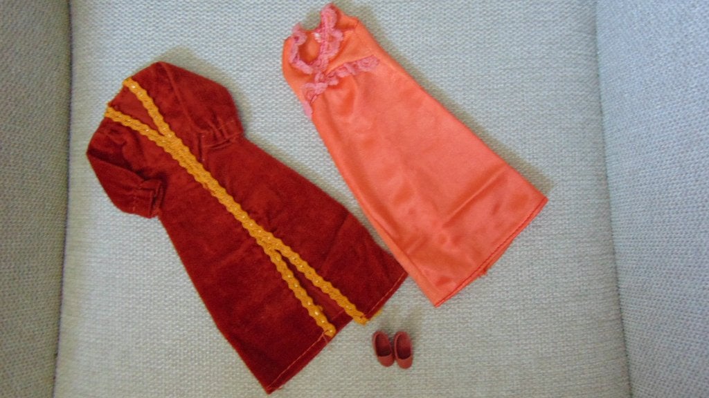 Mooie Fleur Kleding setjes, Verzamelen, Poppen, Ophalen of Verzenden, Gebruikt, Kleertjes